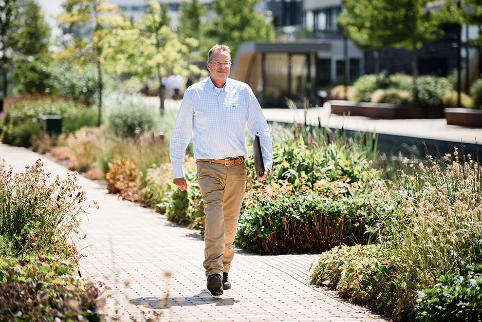 Bernard Bierhuizen Company Coach